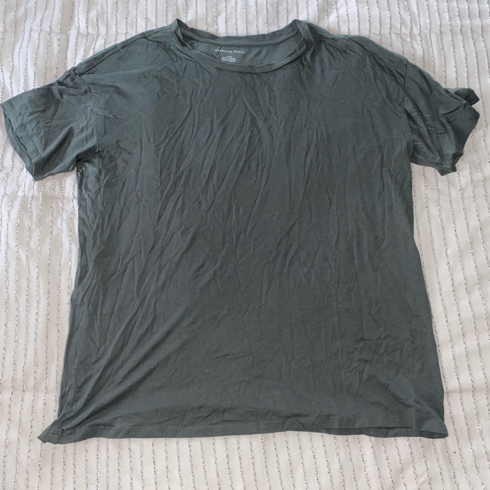 Dark green American Eagle t-shirt